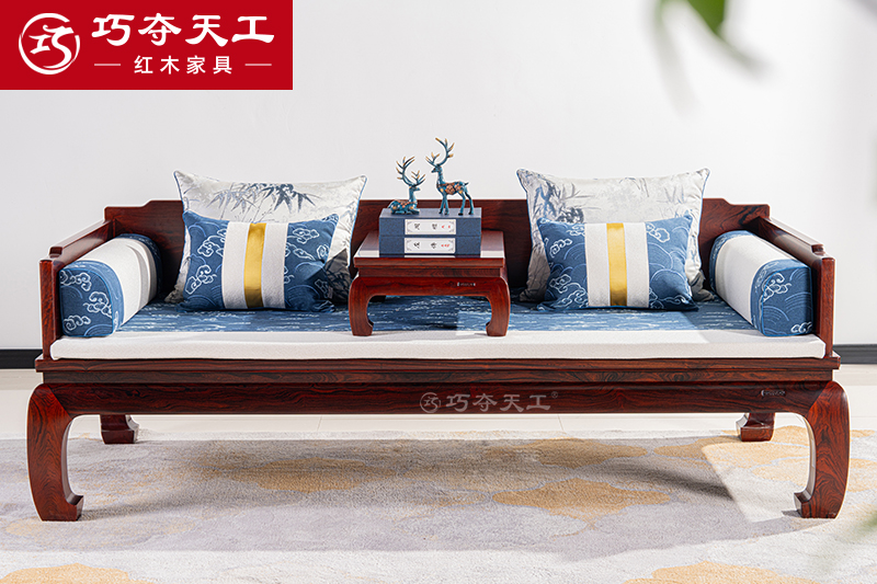 素面独板罗汉床